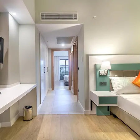 Arcanus Trendline Hotel Sidé