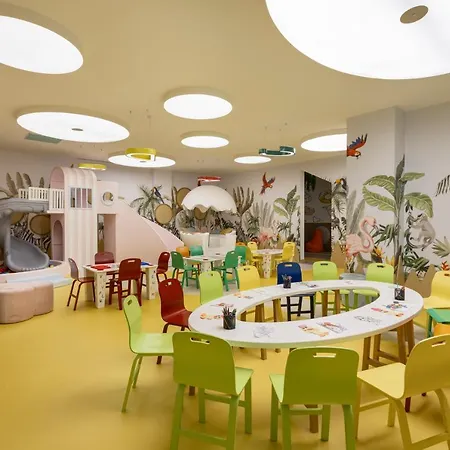 Hotel Arcanus Trendline