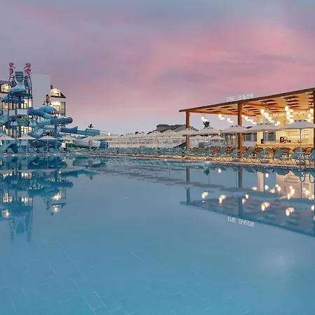 Arcanus Trendline Hotel Side